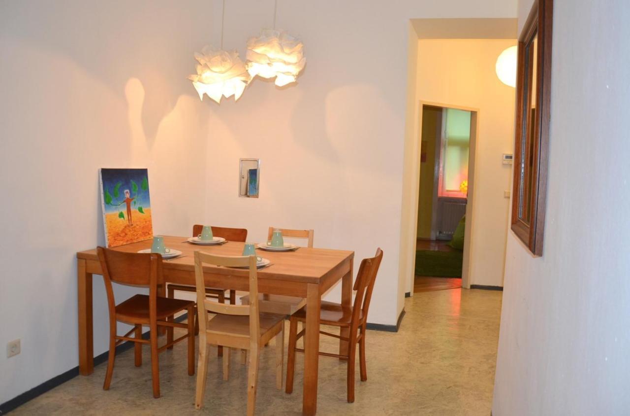 1090 Apartament *