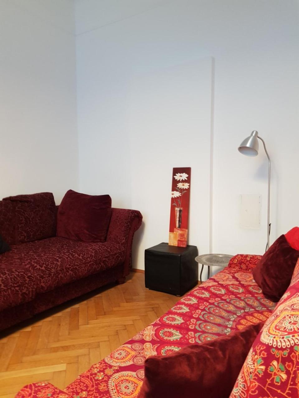 1090 Apartament